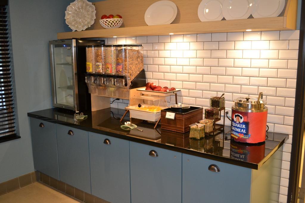 Country Inn & Suites By Radisson Roseville - St Paul מראה חיצוני תמונה